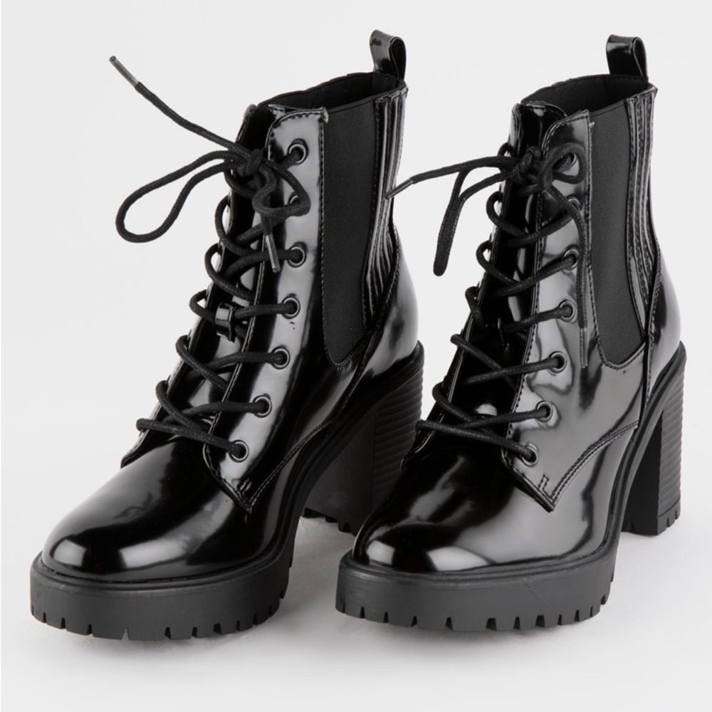 MIA Daryl Lace Up Heel Womens Boots